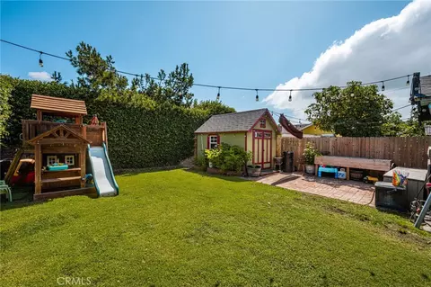 Exterior - 1430 Temple Ave, Long Beach, CA 90804 photo 8 of 15