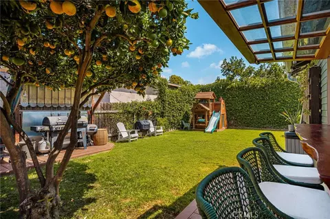 Exterior - 1430 Temple Ave, Long Beach, CA 90804 photo 7 of 15