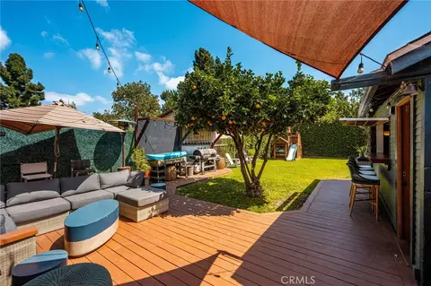 Exterior - 1430 Temple Ave, Long Beach, CA 90804 photo 3 of 15