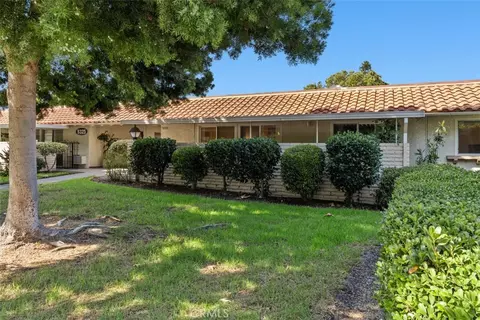5325 Bahia Blanca W Apt P W, Laguna Woods, CA 92637