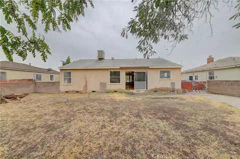 Exterior - 14778 Valencia Ave, Fontana, CA 92335 photo 4 of 6
