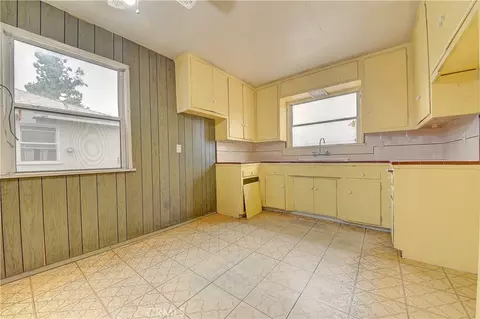 Kitchen - 14778 Valencia Ave, Fontana, CA 92335 photo 1 of 3