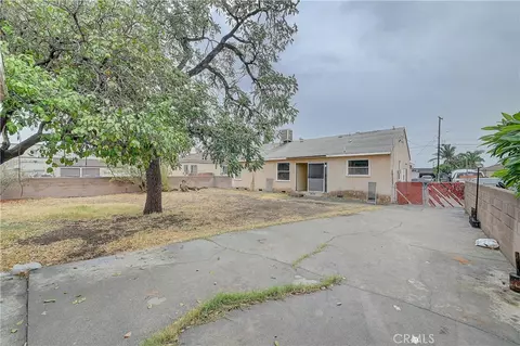 Exterior - 14778 Valencia Ave, Fontana, CA 92335 photo 3 of 6