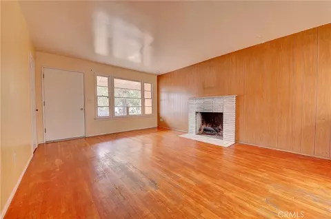 Living - 14778 Valencia Ave, Fontana, CA 92335 photo 10 of 11
