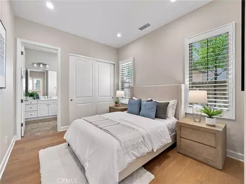 Bedroom - 75 Thornapple, Irvine, CA 92620 photo 1 of 7