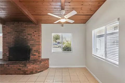 Living - 38726 Sumac, Palmdale, CA 93550 photo 5 of 5