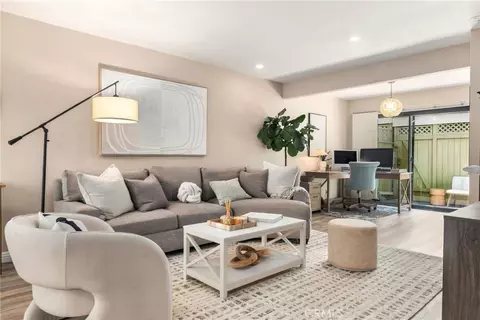 14 Surfside Ct, Newport Beach, CA 92663