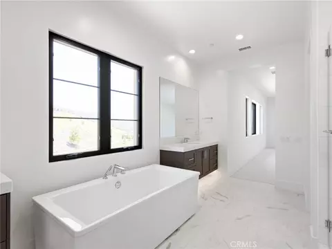 Bath - 454 Ridgecrest, Irvine, CA 92602 photo 2 of 9