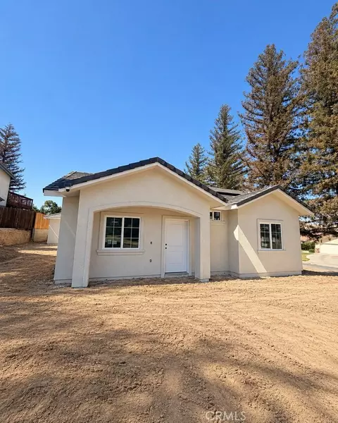 5912 Cedar Fls, Bakersfield, CA 93306 photo 2