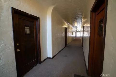 Entry Way - 820 Cedar Ave, Long Beach, CA 90813 photo 4 of 4