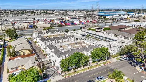 View/Area - 1731 E 68th #5, Long Beach, CA 90805 photo 2 of 5