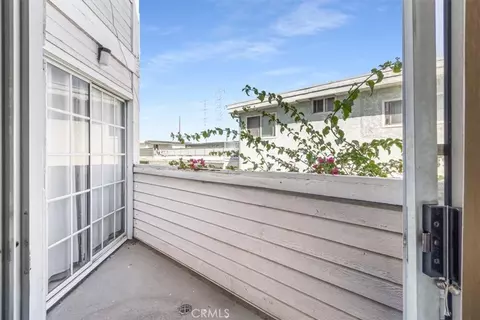 Exterior - 1731 E 68th #5, Long Beach, CA 90805 photo 7 of 7