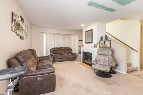 Living - 1731 E 68th #5, Long Beach, CA 90805 photo 6 of 7
