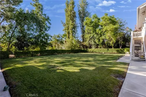 Exterior - 1377 Knoll Rd, Redlands, CA 92373 photo 6 of 11