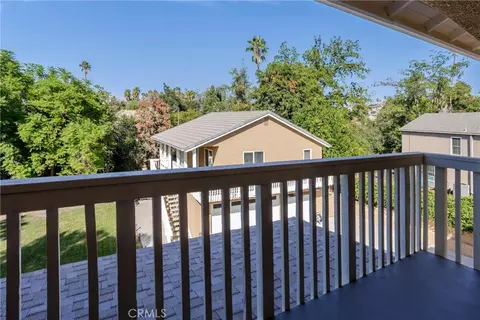 Exterior - 1377 Knoll Rd, Redlands, CA 92373 photo 4 of 11