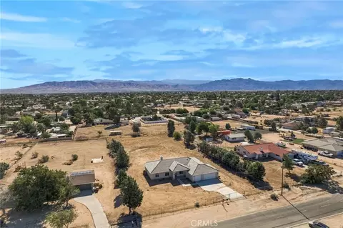 View/Area - 8537 11th Ave, Hesperia, CA 92345 photo 2 of 5