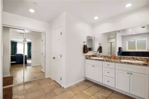 Entry Way - 8537 11th Ave, Hesperia, CA 92345 photo 3 of 3
