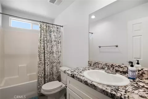 Bath - 8537 11th Ave, Hesperia, CA 92345 photo 2 of 2