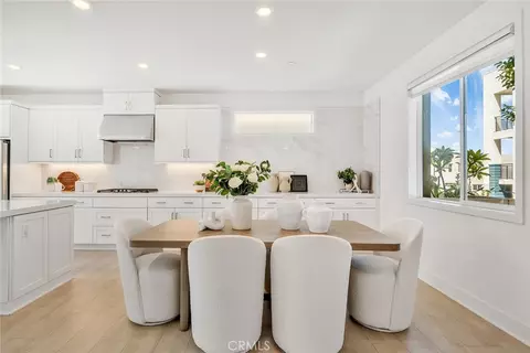 Dining - 174 Sash, Irvine, CA 92618 photo 1 of 3