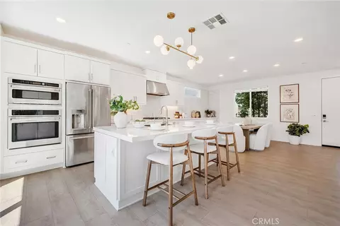 Kitchen - 174 Sash, Irvine, CA 92618 photo 3 of 4