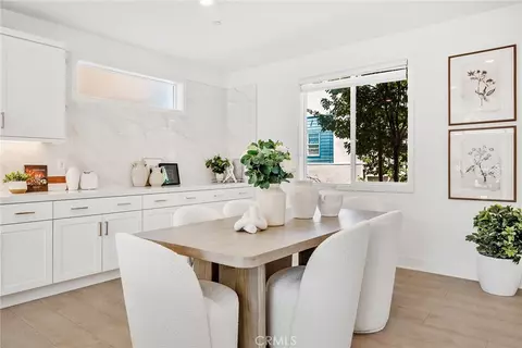 Dining - 174 Sash, Irvine, CA 92618 photo 2 of 3