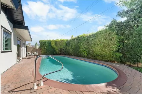 Exterior - 606 Tangier Ave, Placentia, CA 92870 photo 3 of 5