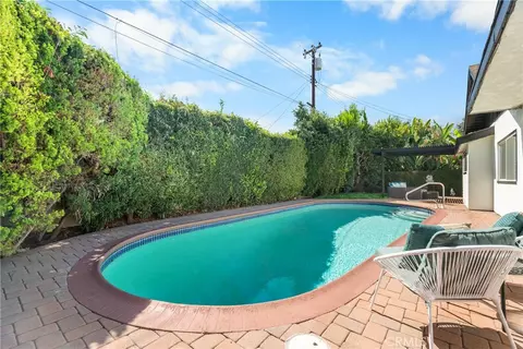 Exterior - 606 Tangier Ave, Placentia, CA 92870 photo 4 of 5
