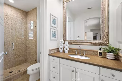 Bath - 2 Galaxy Isle, Ladera Ranch, CA 92694 photo 4 of 4