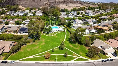 View/Area - 31 Silver Cres, Irvine, CA 92603 photo 6 of 7