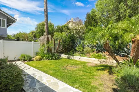 Exterior - 31 Silver Cres, Irvine, CA 92603 photo 9 of 12