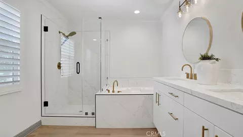 Bath - 79 Modesto, Irvine, CA 92602 photo 7 of 8