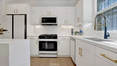 Kitchen - 79 Modesto, Irvine, CA 92602 photo 3 of 7