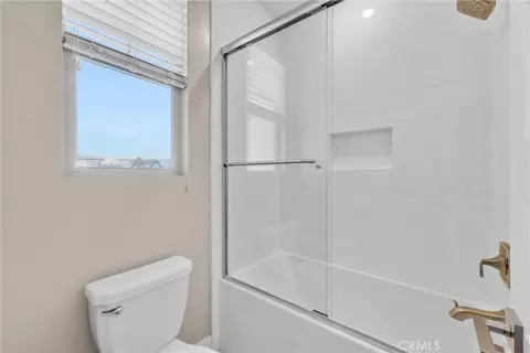 Bath - 128 Character, Irvine, CA 92618 photo 2 of 2