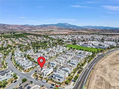 View/Area - 128 Character, Irvine, CA 92618 photo 3 of 5