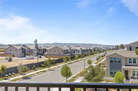 View/Area - 427 Flycatcher, Irvine, CA 92618 photo 1 of 9