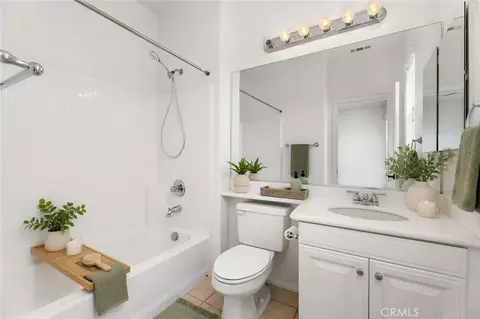 Bath - 8572 E Kendra Loop, Orange, CA 92867 photo 4 of 4