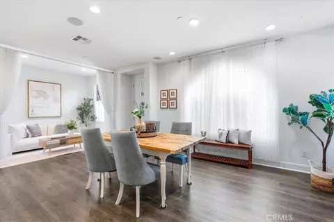 Dining - 142 Allusion, Irvine, CA 92618 photo 3 of 4