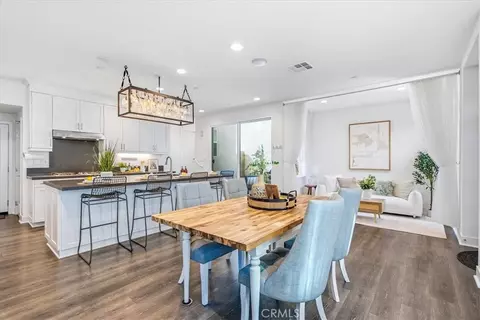 Dining - 142 Allusion, Irvine, CA 92618 photo 4 of 4