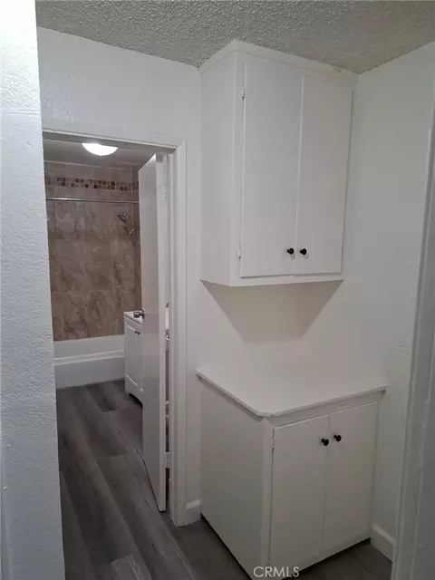 Entry Way - 1040 W Reeve, Compton, CA 90220 photo 2 of 2