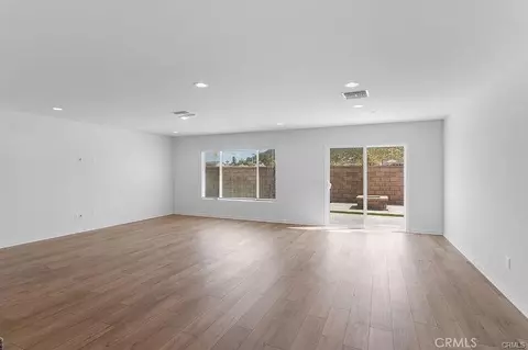 Living - 28341 Digger, Menifee, CA 92585 photo 6 of 6
