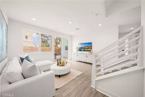 Living - 333 Baluster, Irvine, CA 92618 photo 4 of 4