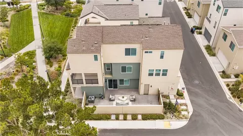 Exterior - 333 Baluster, Irvine, CA 92618 photo 7 of 7
