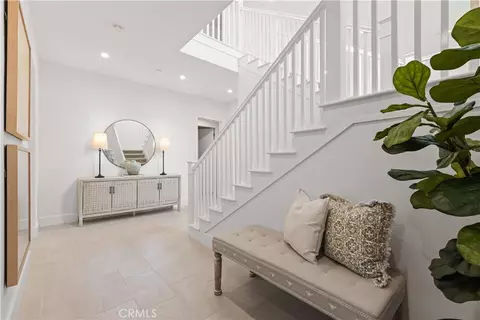 Entry Way - 134 Bozeman, Irvine, CA 92602 photo 2 of 4
