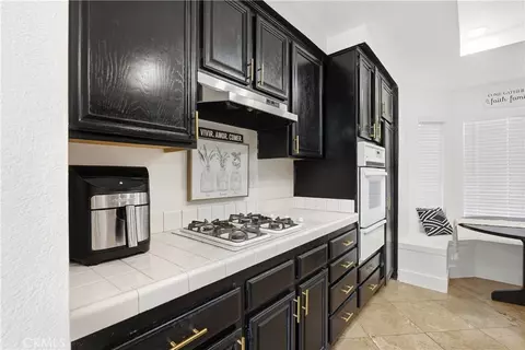Kitchen - 40207 Mimulus, Temecula, CA 92591 photo 3 of 4