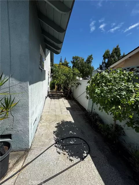 Exterior - 446 N Park Ln, Orange, CA 92867 photo 16 of 18