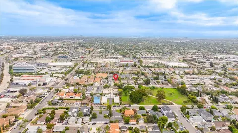 View/Area - 218 E 16th E, Costa Mesa, CA 92627 photo 6 of 11