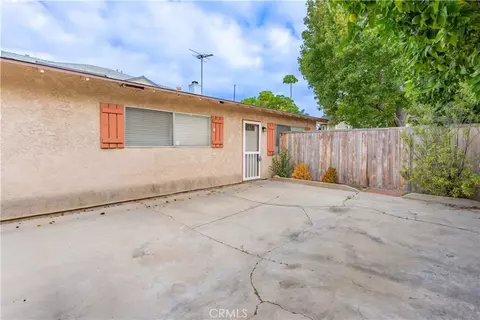 Exterior - 218 E 16th E, Costa Mesa, CA 92627 photo 7 of 19
