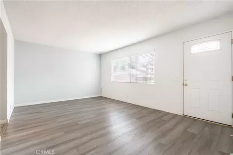 Living - 218 E 16th E, Costa Mesa, CA 92627 photo 3 of 4