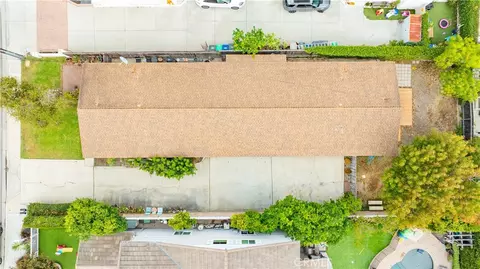 View/Area - 218 E 16th E, Costa Mesa, CA 92627 photo 1 of 11