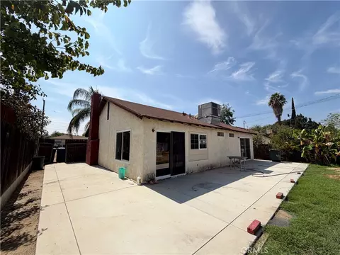 Exterior - 1885 Illinois Ave, Riverside, CA 92507 photo 2 of 9